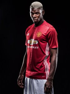 Manchester United Yıldız Oyuncusu Paul Pogba
